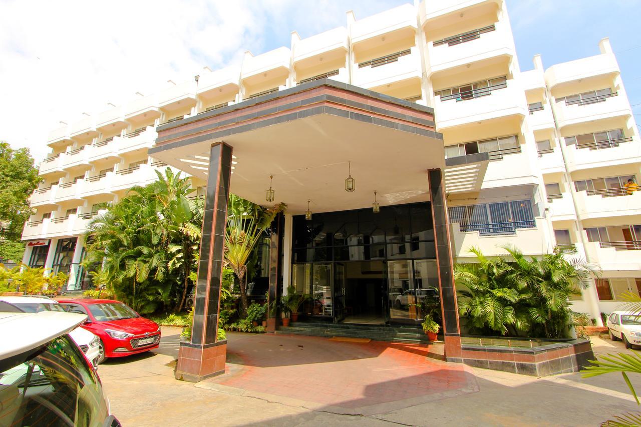 Hotel Ballal Residency Bangalore Bagian luar foto