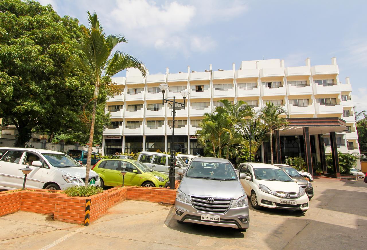 Hotel Ballal Residency Bangalore Bagian luar foto