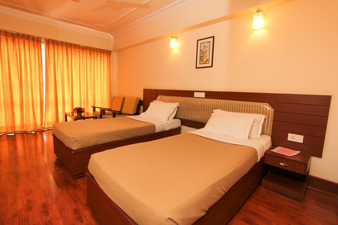 Hotel Ballal Residency Bangalore Bagian luar foto