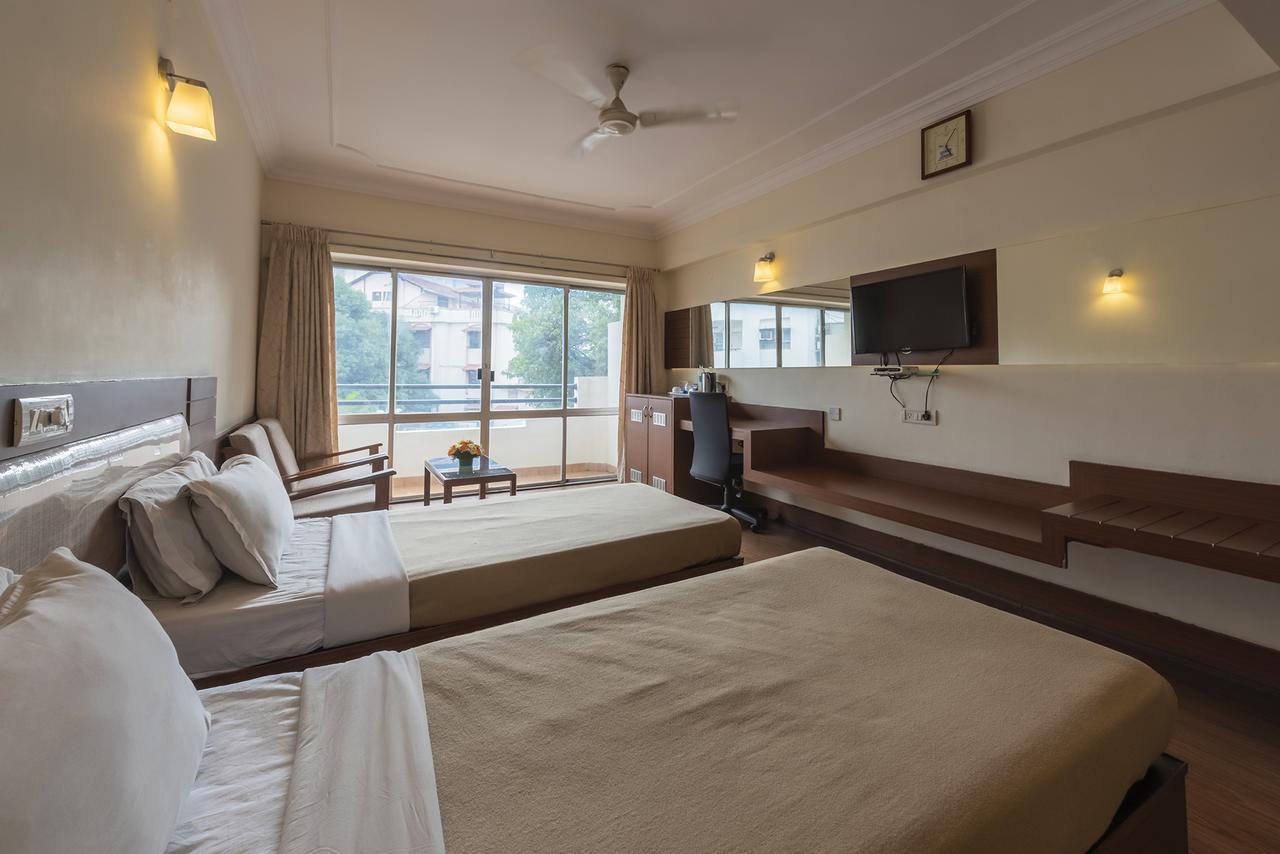 Hotel Ballal Residency Bangalore Bagian luar foto